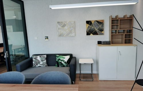 悠樂匯精裝修帶家具辦公樓，隨時看房出租，專業(yè)服務(wù)來自北京我愛我家